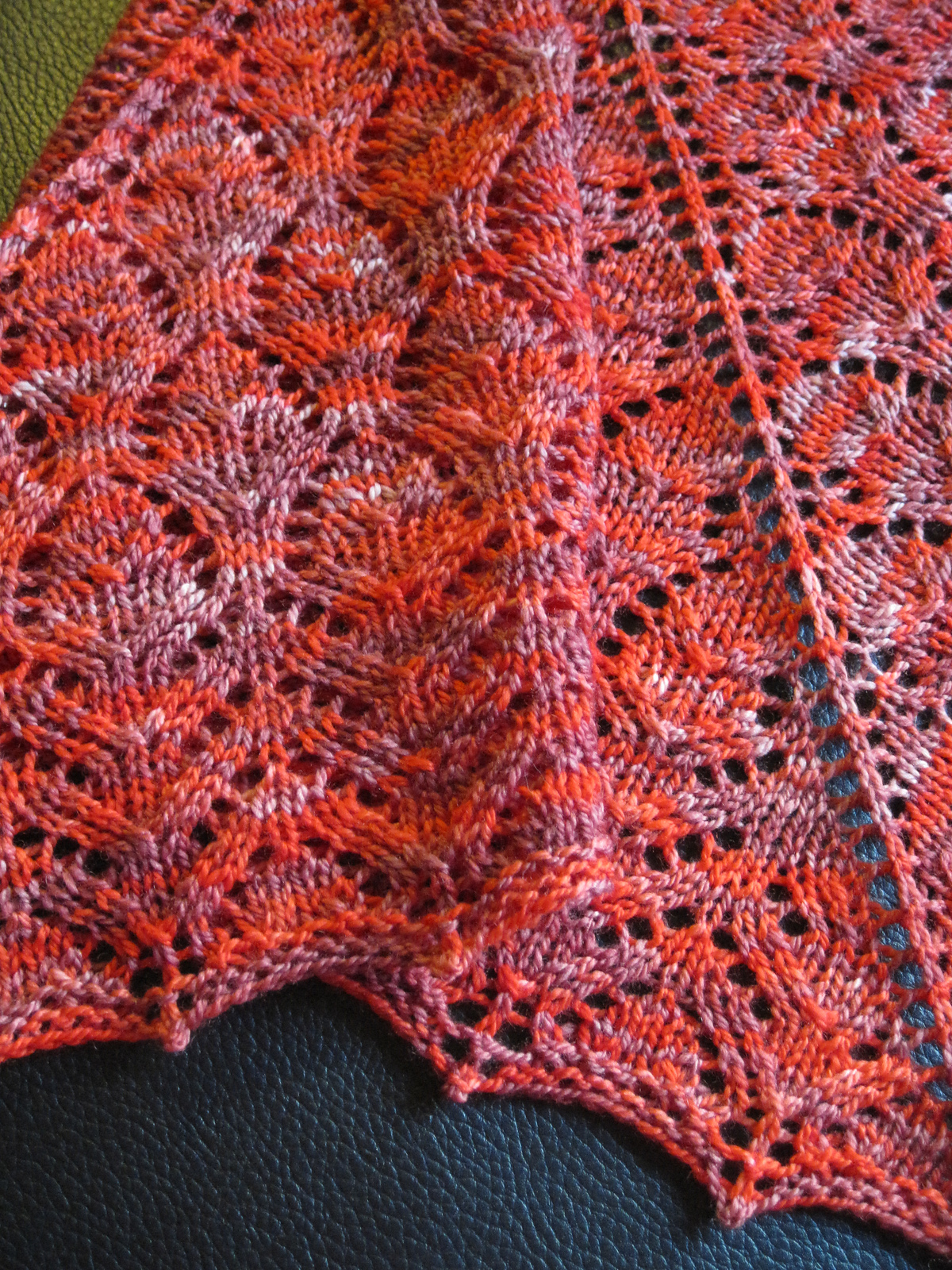 Wilhelmina shawl